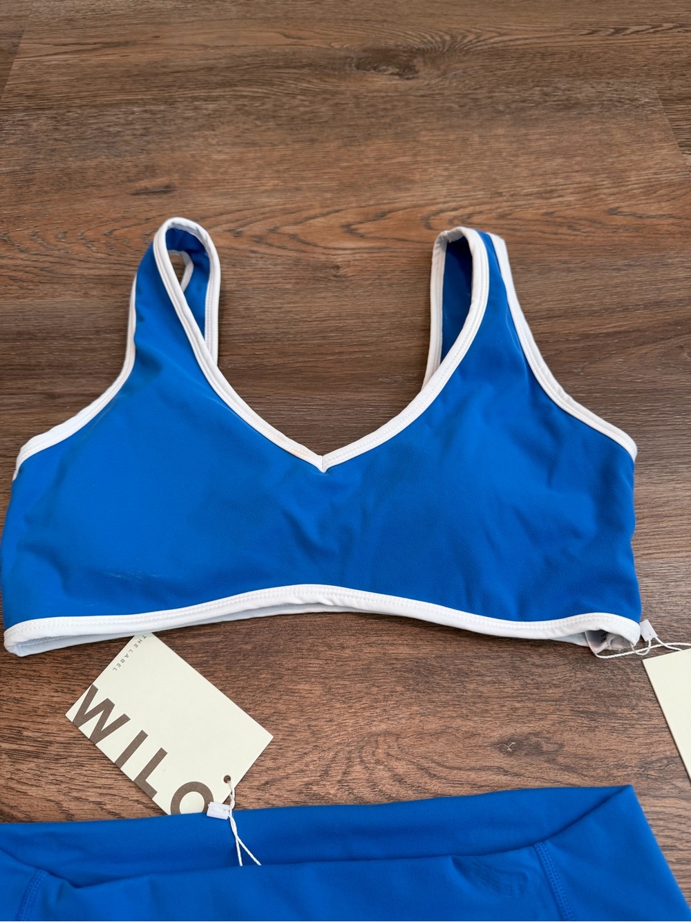 NWT Wilo The Label Active Set Sports Bra Biker Shorts Cobalt Blue White Large - Picture 3 of 7